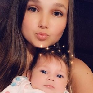 Meet your Posher, Leslie